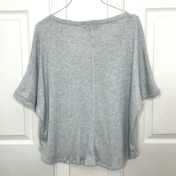 Lulus Short Sleeve Sweater Top Gray Boxy True Story Light Blue V-Neck size Small - Picture 4 of 11